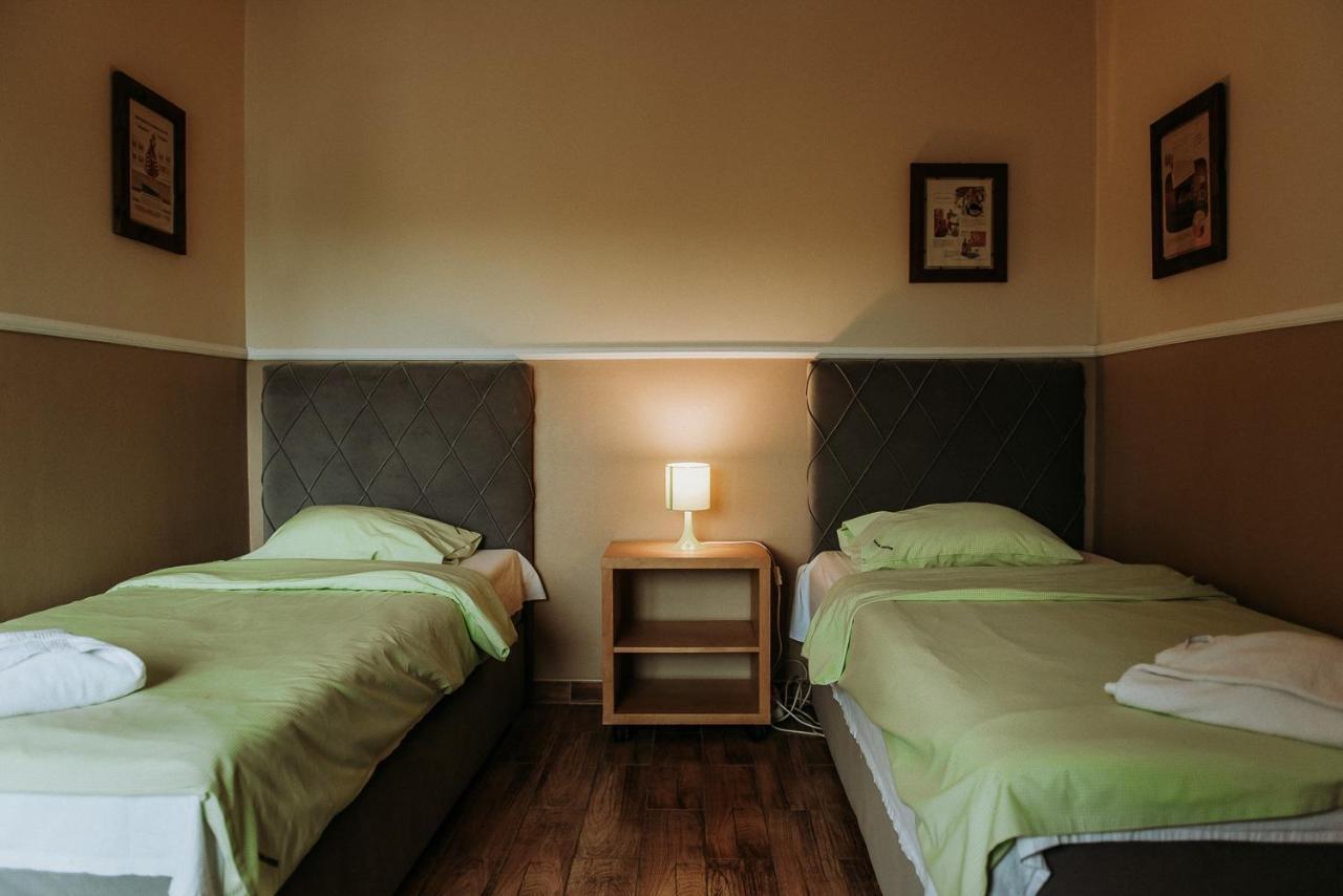 Bed and Breakfast Dos Patos à Ełk Extérieur photo
